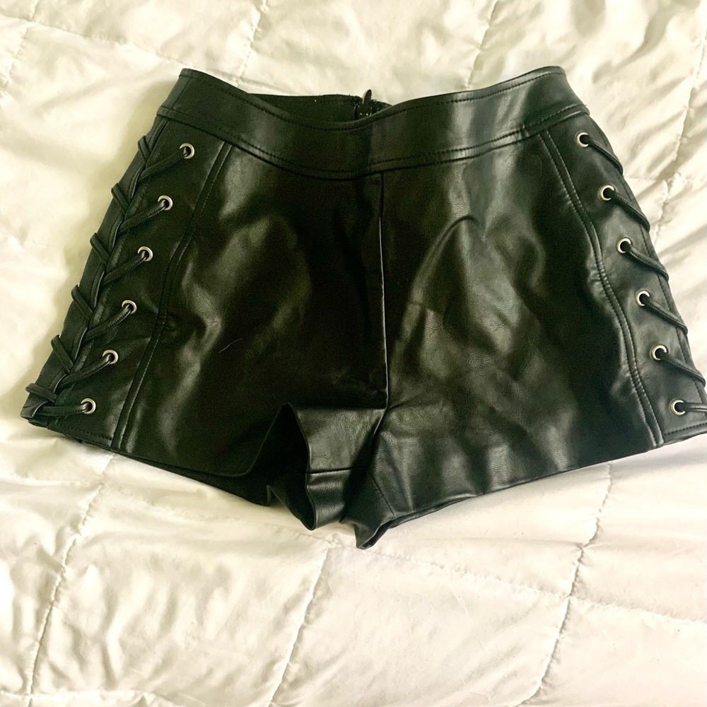 Guess shorts